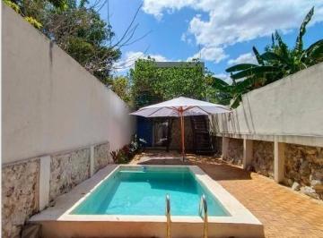 Casa · 249m² · 3 Recámaras · Casa en Venta 3 Recamaras, Alberca, Remodelada Colonial Merida, Santiago (Avc - 1650)
