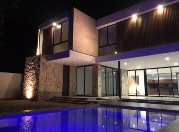 Casa de 5 habitaciones, Mérida · Casa en Venta en Nortemerida