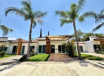 Casa · 105m² · 2 Recámaras · 1 Estacionamiento · Casa - Pueblo Amilcingo