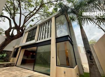 Casa · 214m² · 3 Recámaras · 2 Estacionamientos · Casa - Lomas del Mirador