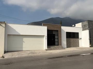 Casa de 3 habitaciones, Monterrey · Hermosa Casa de Una Sola Planta, Frente a Parque, Colinas de San Jerónimo.