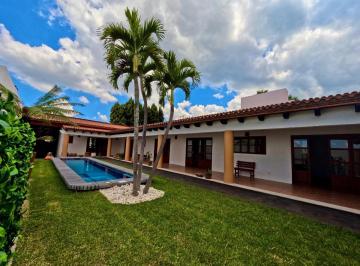 Casa de 3 habitaciones, Cuernavaca · Casa de 400 m² con 3 Recámaras en Renta en Real de Tetela