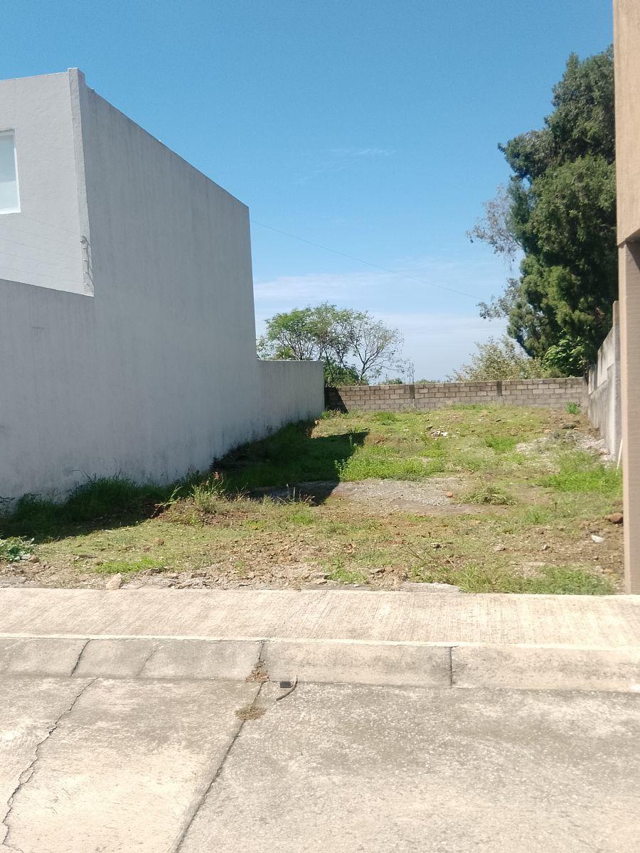 Residential Land in a Private Gated Community North of Cuernavaca with Public Deeds—Eligible for Financing
