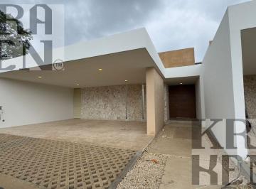 Casa · 390m² · 4 Recámaras · 3 Estacionamientos · Casa en Temozón Norte