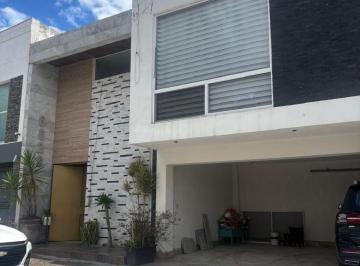 Casa de 3 habitaciones, Monterrey · Casa Renta Cumbres Santa Clara