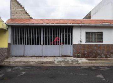 Casa de 3 habitaciones, Guadalajara · Casa en Venta en Colonia 5 de Mayo, Guadalajara – 3 Recámaras y Amplio Patio