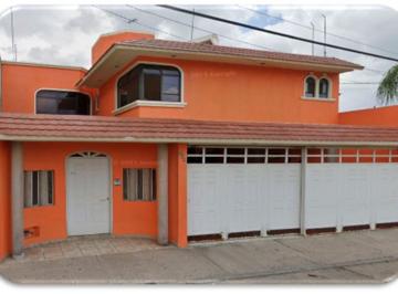Casa de 4 habitaciones, Aguascalientes · Hermosa Casa en El Dorado, Aguascalientes.