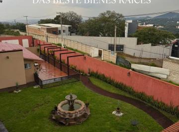 Casa · 1 Recámara · 4 Estacionamientos · Casa en Fincas de Sayavedra
