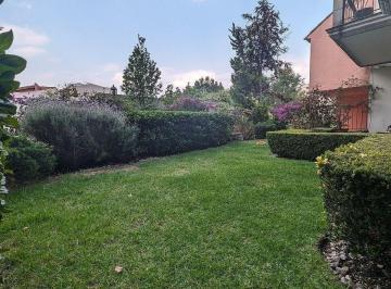 241f9c33f969d8685e740bf097c1785372bcf99794ec410f06238b09311f7047 · Casa en Renta y Venta en Bosques (R)