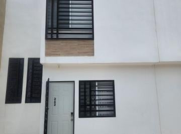 Casa de 2 habitaciones, Solidaridad · Casa en Renta Porto Alto