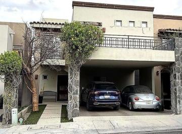 Casa en condominio · 196m² · 3 Recámaras · 2 Estacionamientos · Casa en Venta en El Tezal, Cabo San Lucas (Cabo del Mar)
