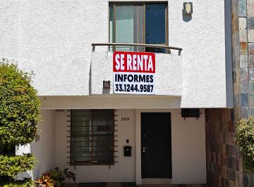 Casa de 3 habitaciones, San Pedro Tlaquepaque · Tu Nuevo Hogar Al Sur de Guadalajara — Comodidad, Seguridad y Excelente Ubicació