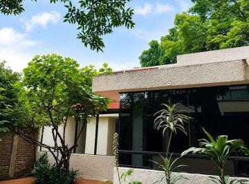 Casa · 331m² · 5 Recámaras · 2 Estacionamientos · Casa en Venta en Parque San Andrés, Coyoacán