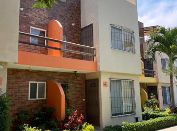 Casa · 110m² · 3 Recámaras · 1 Estacionamiento · Casa - Emiliano Zapata