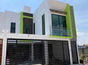 Casa de 4 habitaciones, Metepec · Hermosa Casa en Venta en Privada Sn Salvador Tizatlalli
