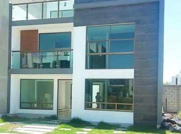 Casa de 5 habitaciones, Pachuca · Casa en Venta /renta Explanada Sur Pachuca