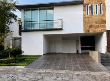 Casa de 3 habitaciones, Tlajomulco de Zúñiga · Casa en Renta en El Manantial