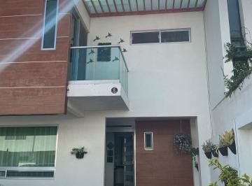 9e13b4a56b5497400492210e2df75928f42dcc5af62f2dc7bb6744d1d2ceb66c · Casa en Renta Amueblada en El Refugio Queretaro
