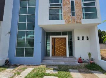 Casa de 3 habitaciones, Tlajomulco de Zúñiga · Casa Recién Remodelada en Renta en Coto El Castillo | Privacidad y Seguridad