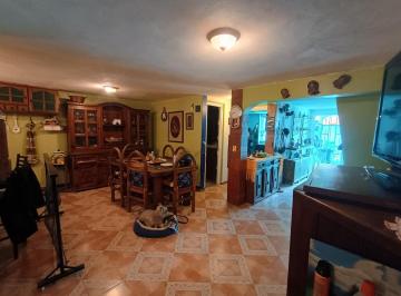 Casa · 184m² · 2 Recámaras · Casa en Toluca · 2 Recámaras