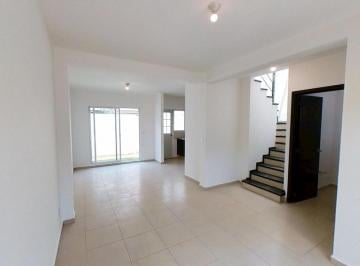 Casa · 89m² · 3 Recámaras · 2 Estacionamientos · Casa en Toluca · 3 Recámaras