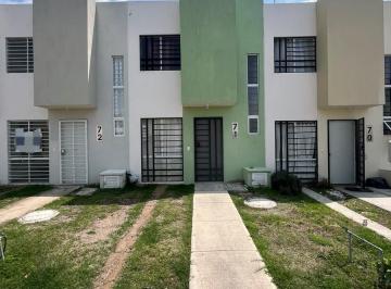 Casa · 64m² · 2 Recámaras · 1 Estacionamiento · Casa en Venta en Zapopan, Mirador del Bosque