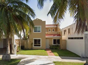 Casa de 3 habitaciones, Mérida · Oportunidad Unica Recuperacion Bancaria con Alto Potencial de Plusvalia Casa100 m² Frac Las Americas