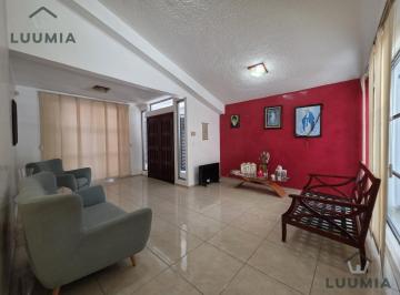 Casa · 421m² · 5 Recámaras · 3 Estacionamientos · Casa en Othón P. Blanco