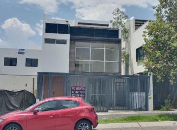 Casa de 4 habitaciones, Zapopan · Casa en Renta Bosques Vallarta, Cto del Bosque 143 Inst de Ciencias Tec Monterrey