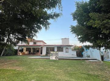 dfe6c718e2ff5c57ad76297ba5774994b58699923c0db28195b928fa9a766ca8 · Súper Ubicación y Súper Precio! Casa Junto Campo Golf / Lomas de Cocoyoc