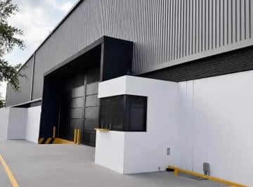 1 · Bodega Industrial en Renta Ubicada en Cluster Industrial Carret. Silao - Mexico a 5 Min de Pto Intet