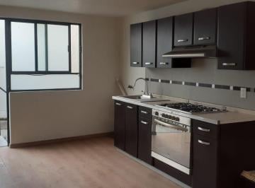 Casa de 6 habitaciones, Gustavo A. Madero · Casa Divida en 5 Departamentos y Accesoria Para Que Sub Arrende y Gane Dinero