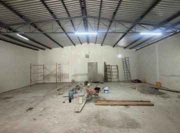 Bodega comercial en Renta   · Av Irrigación Celaya $17 000