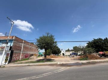 Terreno comercial , Celaya · Av Anenecuilco $20 000