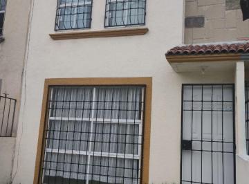 Casa de 3 habitaciones, Toluca · Casa Toluca Tres Recamaras. Excelente Ubicación