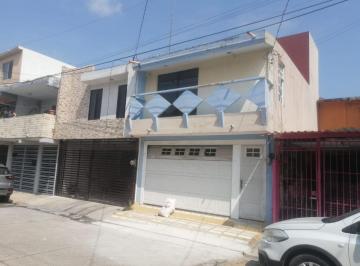 Casa de 3 habitaciones, Centro · Renta Casa Fraccionamiento Carrizal, Tabasco 2000, Villahermosa, Tabasco