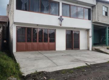 Casa · 225m² · 4 Recámaras · 1 Estacionamiento · Casa - Buenavista Zinacantepec