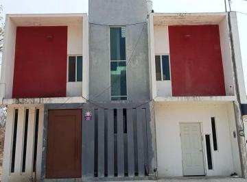 Casa de 3 habitaciones, Ciudad Valles · Casa Bien Ubicada