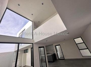 Casa en condominio de 3 habitaciones, El Marqués · Casa en Renta en Zibatá | 3 Recámaras + Family Room + Estudio | 3.5 Baños