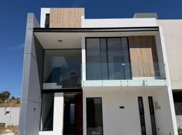 Casa de 4 habitaciones, Zapopan · Estrena Casa Dentro de Coto con Seguirdad y Amenidades, en Contra Esquina de Casa Club, en Valle Imp