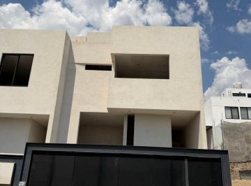 Casa de 5 habitaciones, San Pedro Tlaquepaque · Estrena Casa en Paisajes del Tesoro con Gran Diseño y Amplios Espacios