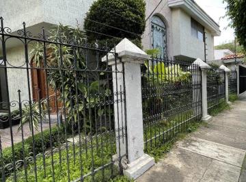 Casa de 6 habitaciones, Zapopan · Casa con Uso Para Oficina en Venta en Juan Palomar y Arias, Lista Para Despacho