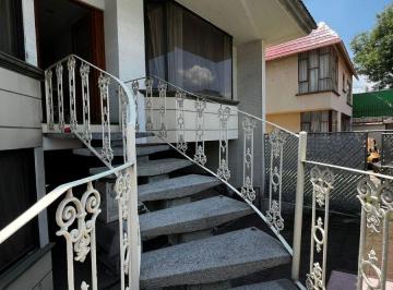 Casa de 4 habitaciones, Coyoacán · Casa con 4 Recámaras en Venta en Jardines de Coyoacán