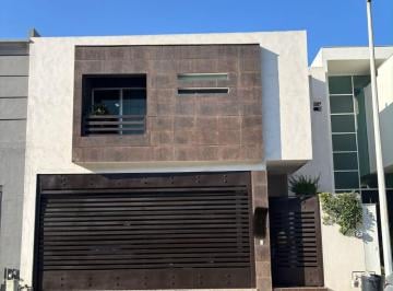 Casa de 3 habitaciones, Monterrey · Casa en Venta en Cumbres Elite 8o Sector, Monterrey Nl