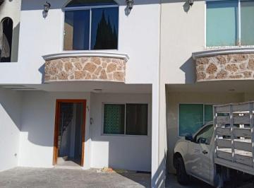 Casa de 2 habitaciones, Zapopan · Casa en Renta en Residencial Coto Los Cedros, Zapopan, Jalisco.