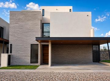 Casa de 3 habitaciones, Querétaro · La Residencia Que Tu Familia Merece - Lomas del Campanario Norte