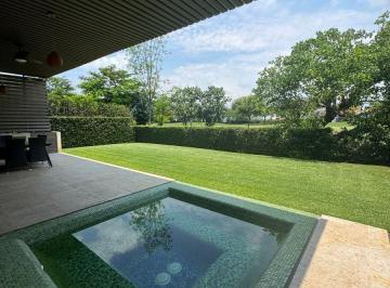 Casa de 3 habitaciones, Emiliano Zapata · Casa en Venta Paraíso Country Club