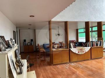 Casa · 750m² · 4 Recámaras · 3 Estacionamientos · Casa en Venta en Lomas de Reforma