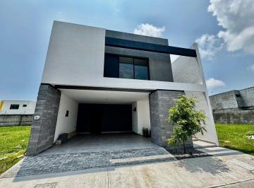 67ac6a36e37fd9a539f5f9df47995aa9f9bbf4d3fce51dca24ce211db5eb8f5d · Casa en Venta en Veracruz con Hab. en P. B. Fracc. Lomas de La Rioja