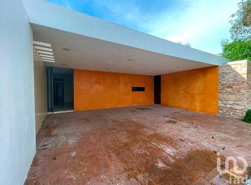 Casa · 267m² · 3 Recámaras · 2 Estacionamientos · Venta de Casa en Conkal, Merida Yucatán
